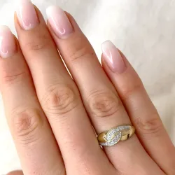 ægte brillantring i 9 karat guld.- og hvidguld 0,05 ct