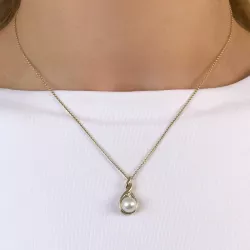 Perle diamantvedhæng i 9 karat guld 0,03 ct