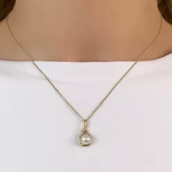 Perle diamantvedhæng i 9 karat guld 0,05 ct