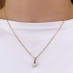 perle vedhæng i 9 karat guld 0,07 ct