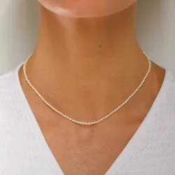 2 mm halskæde med ferskvandsperle