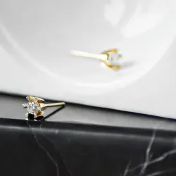 2 x 0,20 ct lab grown diamant solitaireørestikker i 14 karat guld med lab grown diamant 