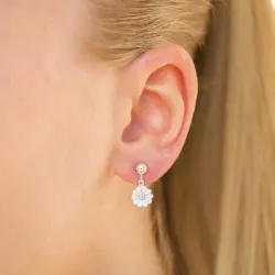 8 mm marguerit ørestikker i sølv - Maggie