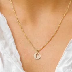 bogstav F vedhæng i 8 karat guld - My Letter