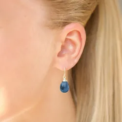 øreringe i 9 karat guld med mørkeblå krystal