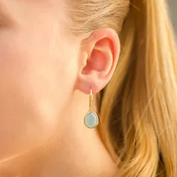 blå calcedon øreringe i forgyldt sølv - Loom Stones