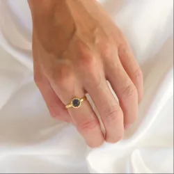 mørkeblå krystal ring i forgyldt messing - Eliné