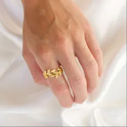 blad ring i forgyldt messing