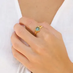blå krystal ring i forgyldt messing - Loom Stones