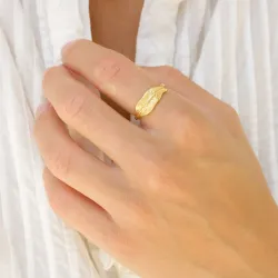 blad ring i forgyldt messing - Pure Nature