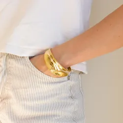 vandfast armring i forgyldt stål - OCEANA