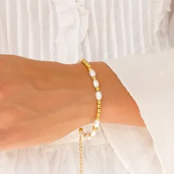 vandfast perle armbånd i forgyldt stål - OCEANA