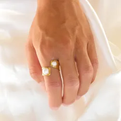 vandfast perle ring i forgyldt stål - OCEANA