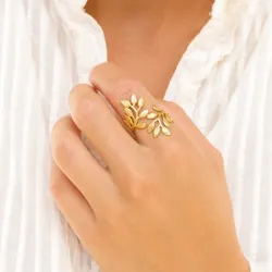 vandfast blad ring i forgyldt stål - OCEANA