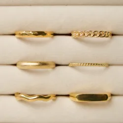 snoet ring i forgyldt sølv