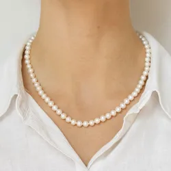 42 cm ægte Perlehalskæde med ferskvandsperle.