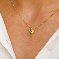 mor og barn vedhæng i forgyldt sølv