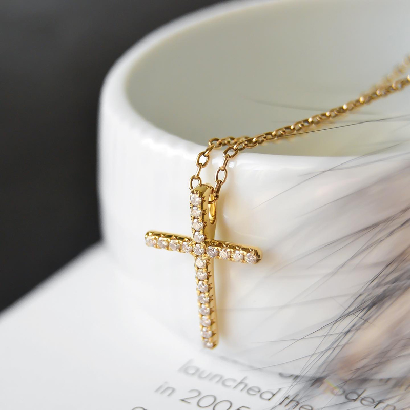 Diamant kors vedhæng