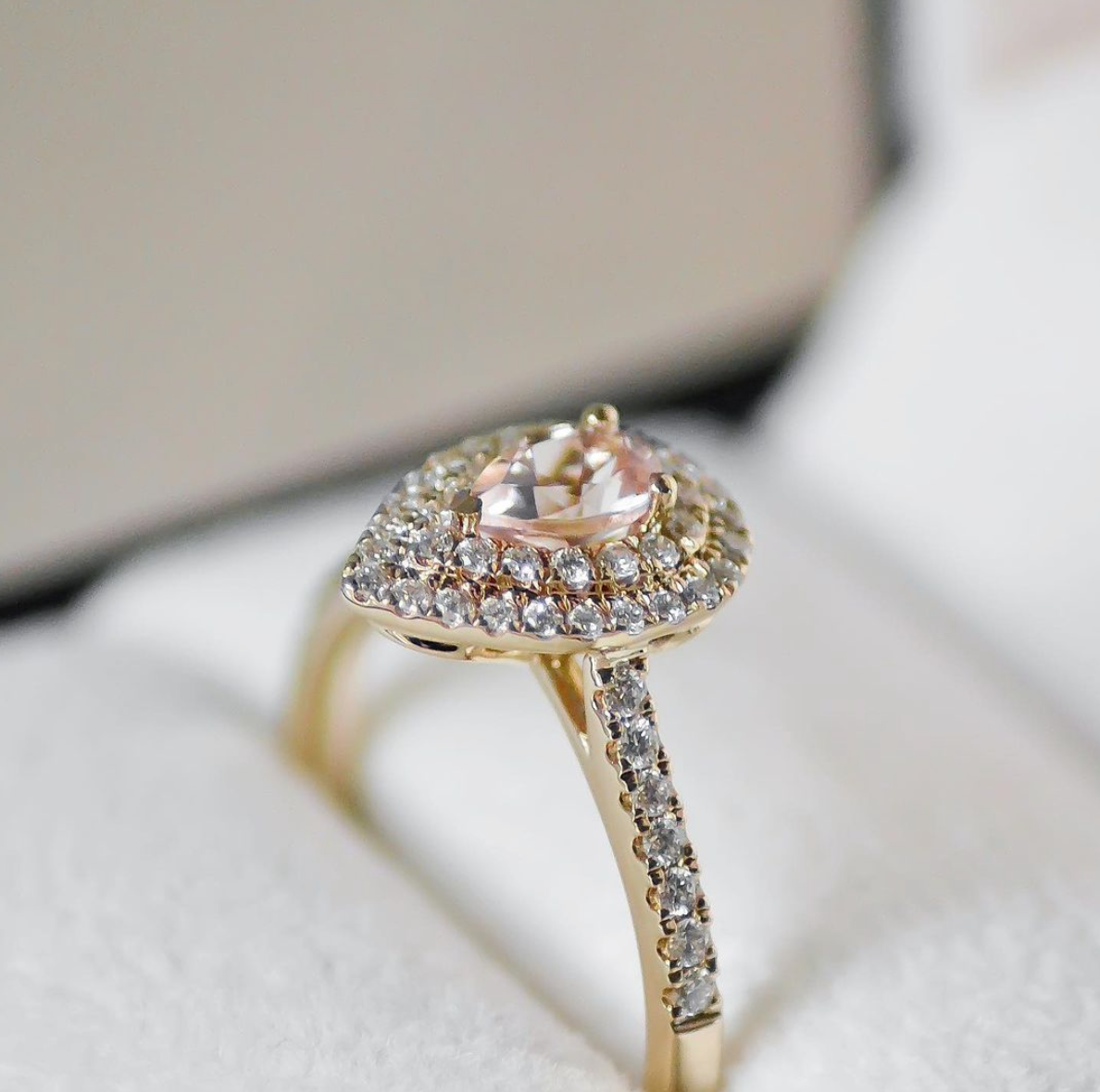 Diamant og morganit ring